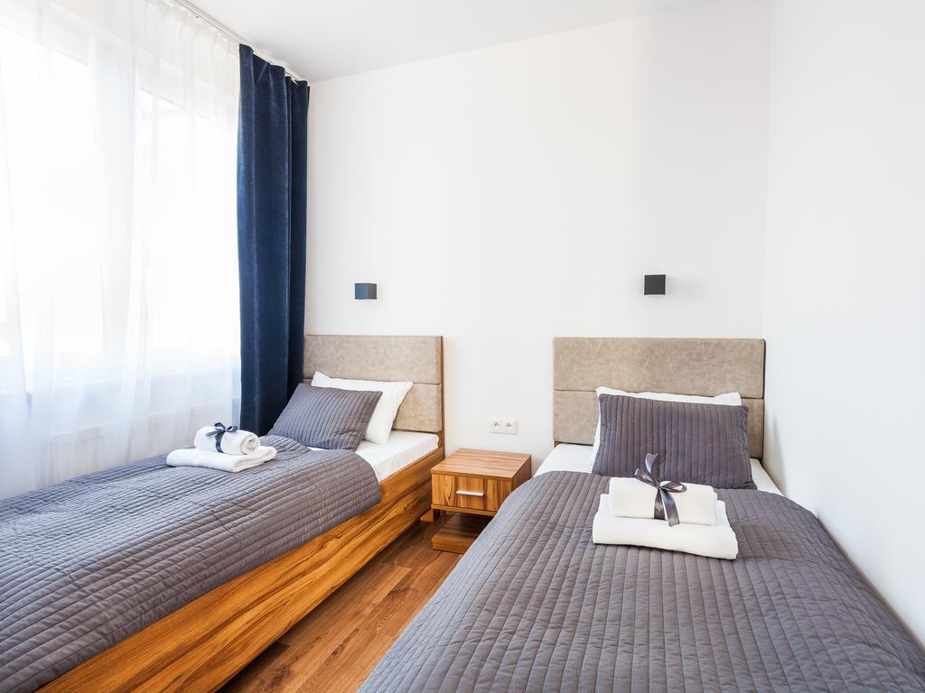 Marina Plaza Apartamenty Ястарня Стая снимка